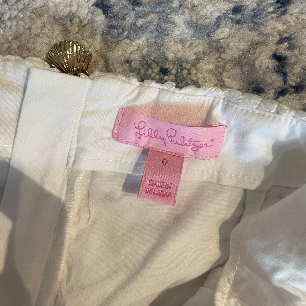 Lilly Pulitzer Women’s Size 0 White Eyelet Seashell Print Skort - Picture 6 of 7